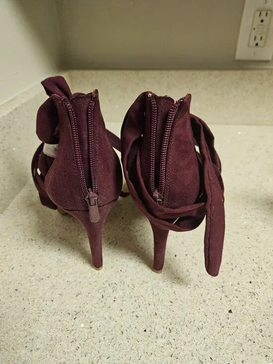 Burgundy Tie-Up Platform Heels - Picture 7 of 8